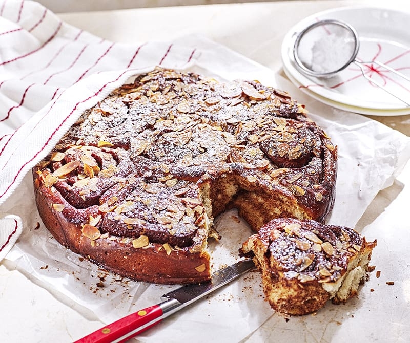 Butterkaka med pepparkaksnäckor