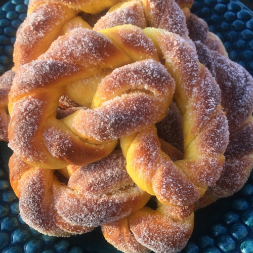 Fyllda lussebullar eller kringlor