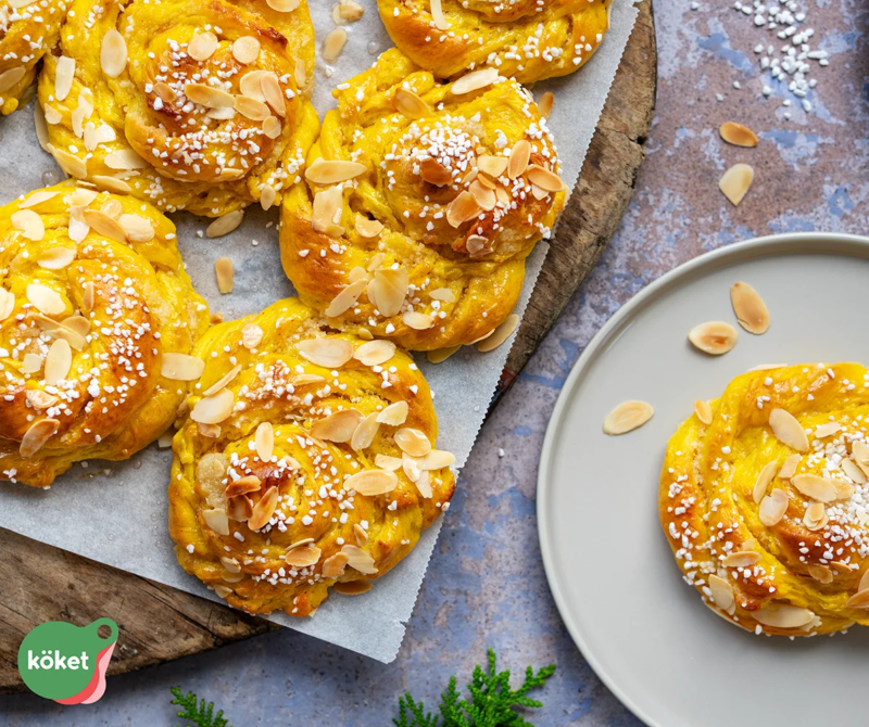 Julens saftigaste saffransbullar med mandelmassa